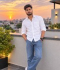 Встретьте Мужчинa : Abishek, 22 лет до Индия  Faridabad